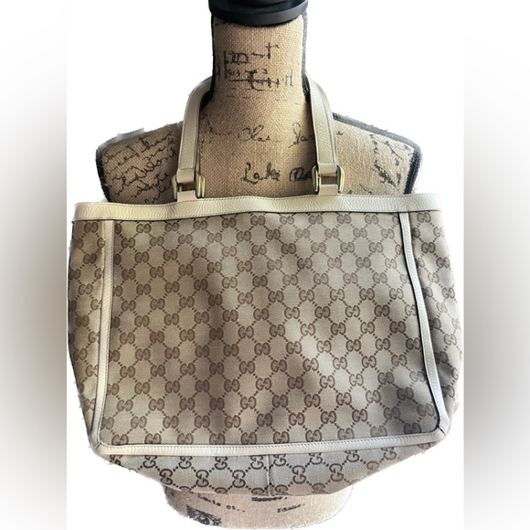 Authentic Gucci GG Canvas Abbey Shoulder Bag w White Leather 146247 212702 EUC - Picture 2 of 15